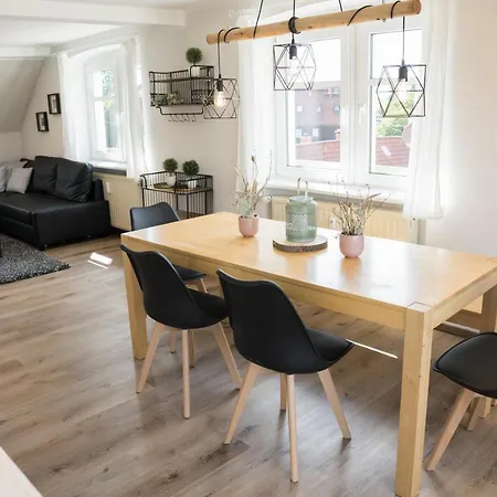 Urlaubsfreude Biedermann Haus Gluecksstein - Mondstein Apartment Bad Schandau